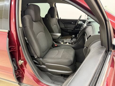 Used 2017 Chevrolet Traverse LT AWD/4WD image 12