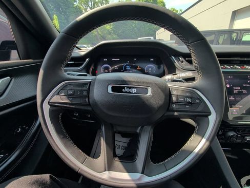 Certified 2023 Jeep Grand Cherokee Altitude AWD/4WD image 19