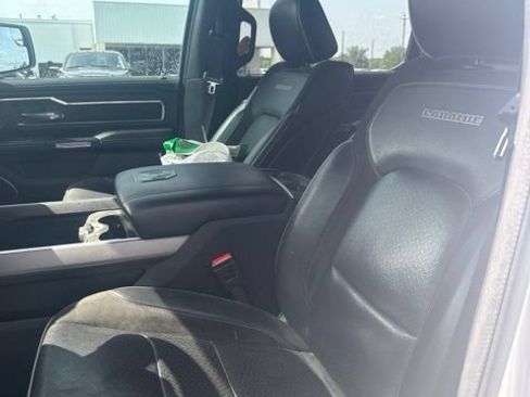 Used 2023 RAM 1500 Laramie AWD/4WD image 2