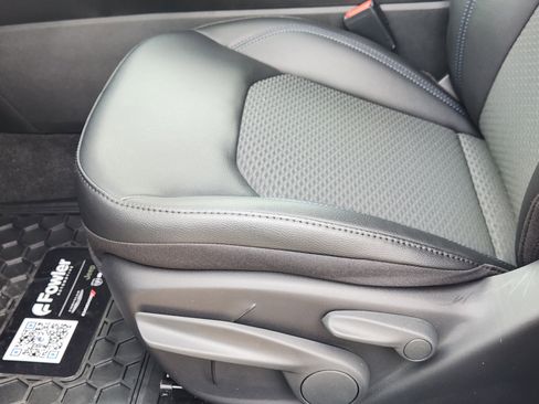 New 2026 Jeep Compass Latitude image 18