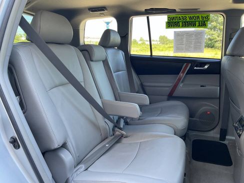 Used 2008 Toyota Highlander Limited AWD/4WD image 44
