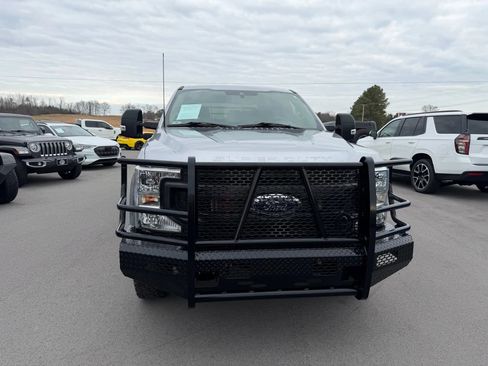 Used 2022 Ford F250 XL w/ Power Equipment Group image 20