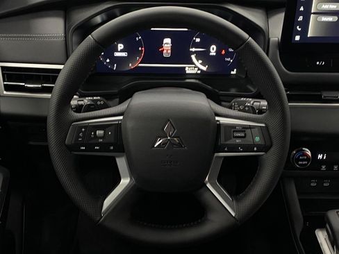 New 2026 Mitsubishi Outlander SE AWD/4WD image 51