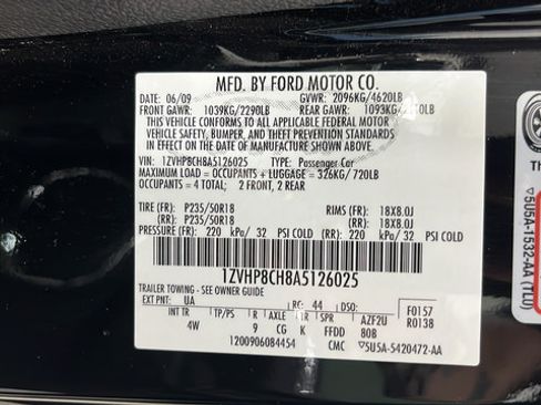 Used 2010 Ford Mustang GT RWD image 24