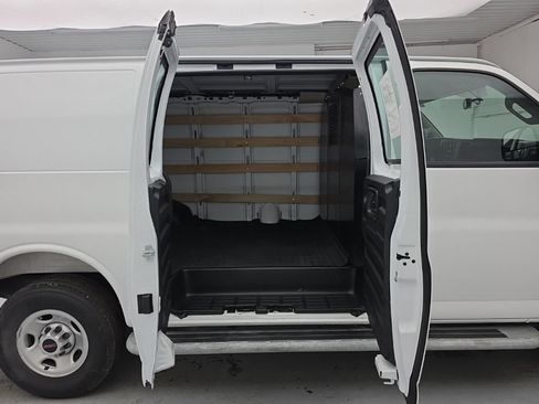 Used 2025 GMC Savana 2500 w/ Driver Convenience Package RWD image 39