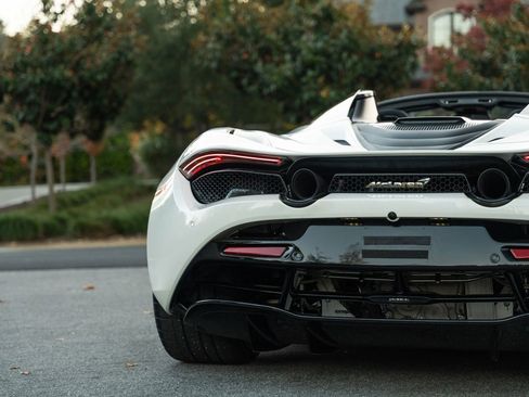 Used 2021 McLaren 720S Spider image 62