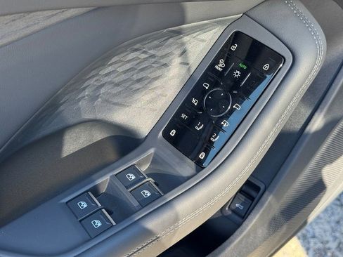 New 2025 Audi A5 2.0T Prestige image 17