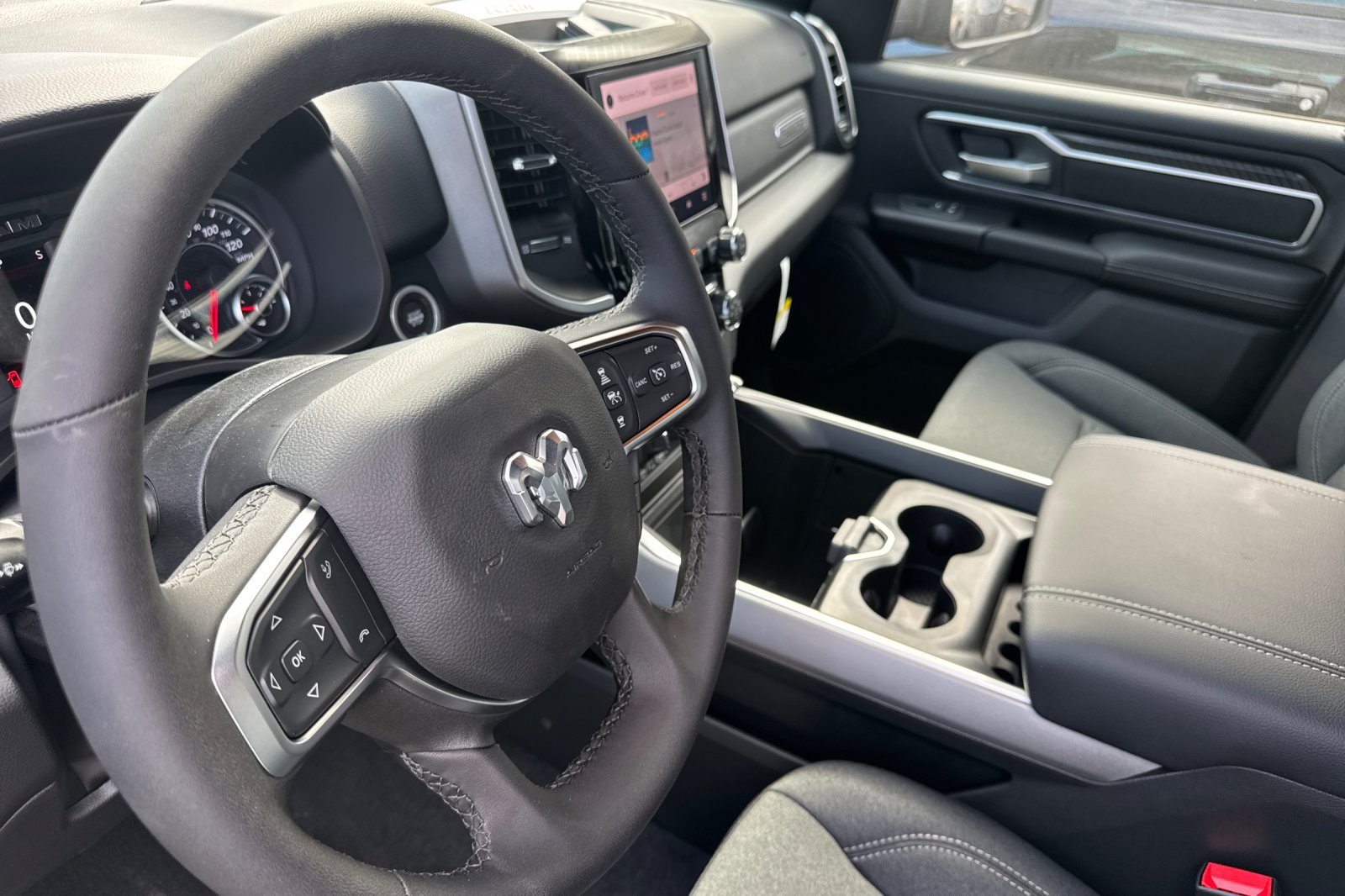 New 2027 RAM 1500 Big Horn w/ Night Edition AWD/4WD image 9