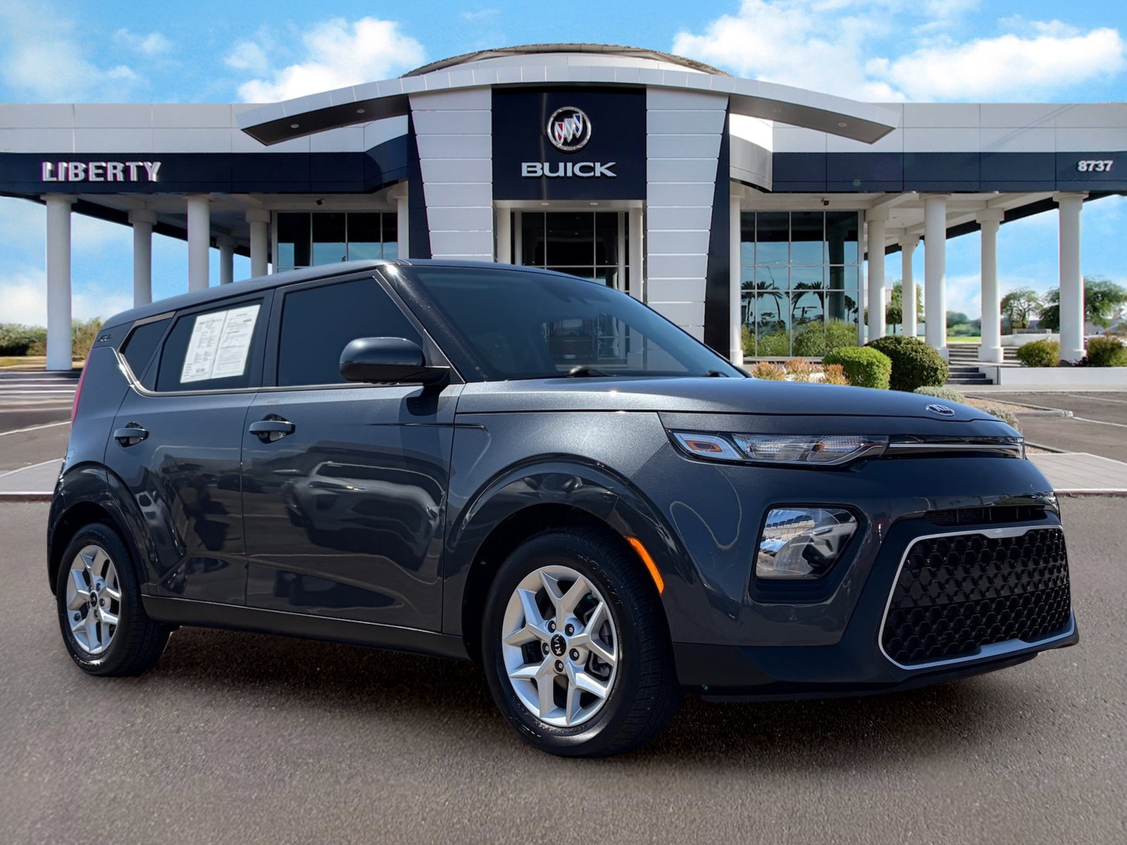 Used 2021 Kia Soul S FWD image 2