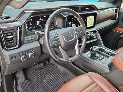 Certified 2023 GMC Sierra 1500 Denali Ultimate AWD/4WD image 9