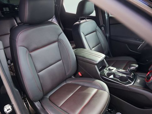 Used 2024 Chevrolet Blazer RS w/ Enhanced Convenience Package FWD image 32