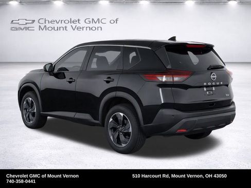 Used 2024 Nissan Rogue SV FWD image 23