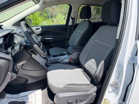 Used 2014 Ford Escape SE AWD/4WD image 10