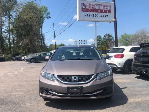 Used 2013 Honda Civic LX image 5