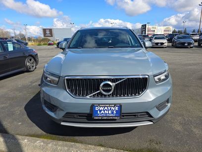 Used 2020 Volvo XC40 T5 Momentum w/ Protection Package