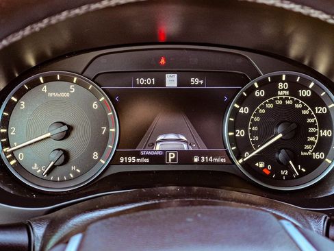 Certified 2025 INFINITI QX55 Essential image 28