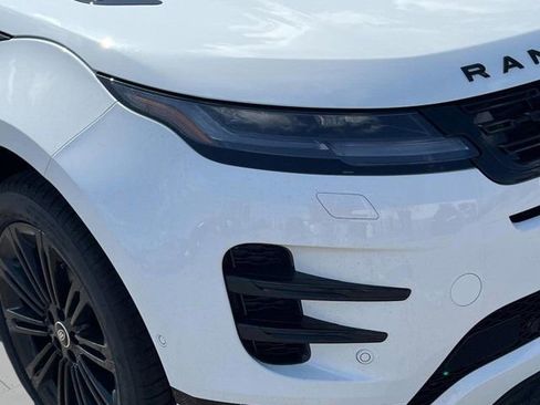 Used 2026 Land Rover Range Rover Evoque Dynamic SE AWD/4WD image 10