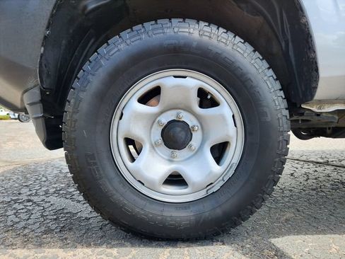 Used 2020 Toyota Tacoma SR AWD/4WD image 23
