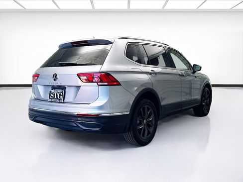 Used 2022 Volkswagen Tiguan SE FWD image 4