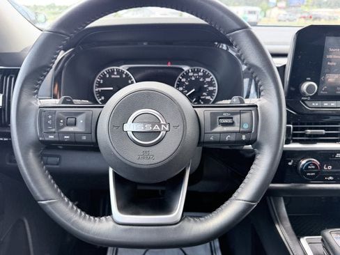 Certified 2022 Nissan Pathfinder SV AWD/4WD image 11