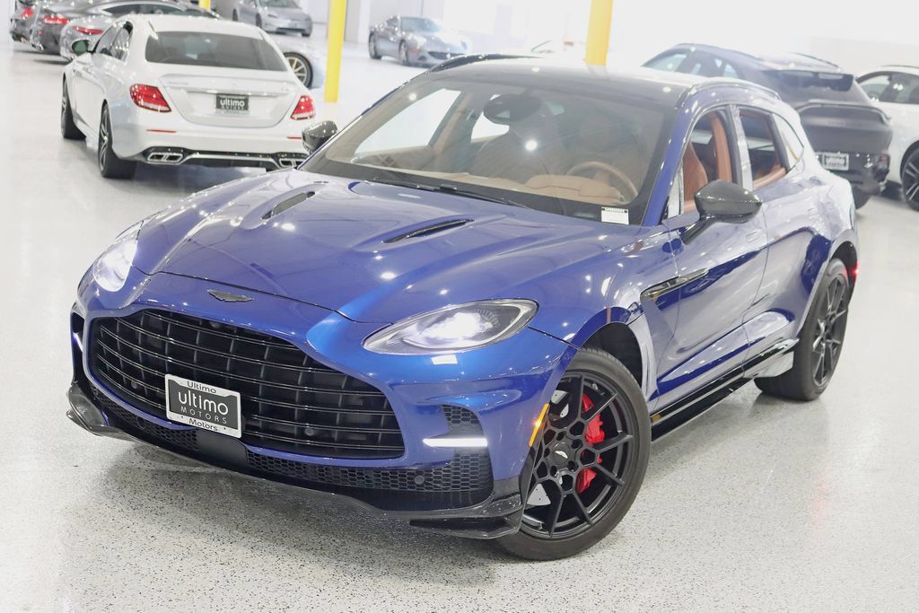 Used 2023 Aston Martin DBX 707 AWD/4WD image 5