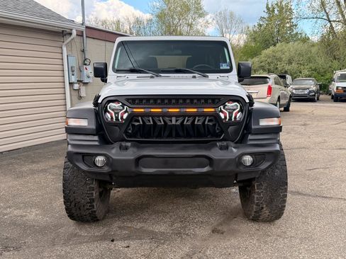 Used 2018 Jeep Wrangler Unlimited Sport S image 10