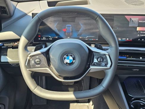 Used 2026 BMW 530i xDrive w/ Premium Package AWD/4WD image 22