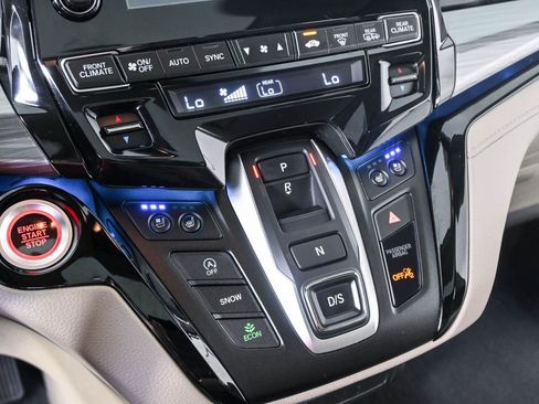 Used 2022 Honda Odyssey Elite image 15