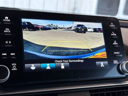 Used 2020 Honda Accord EX image 17