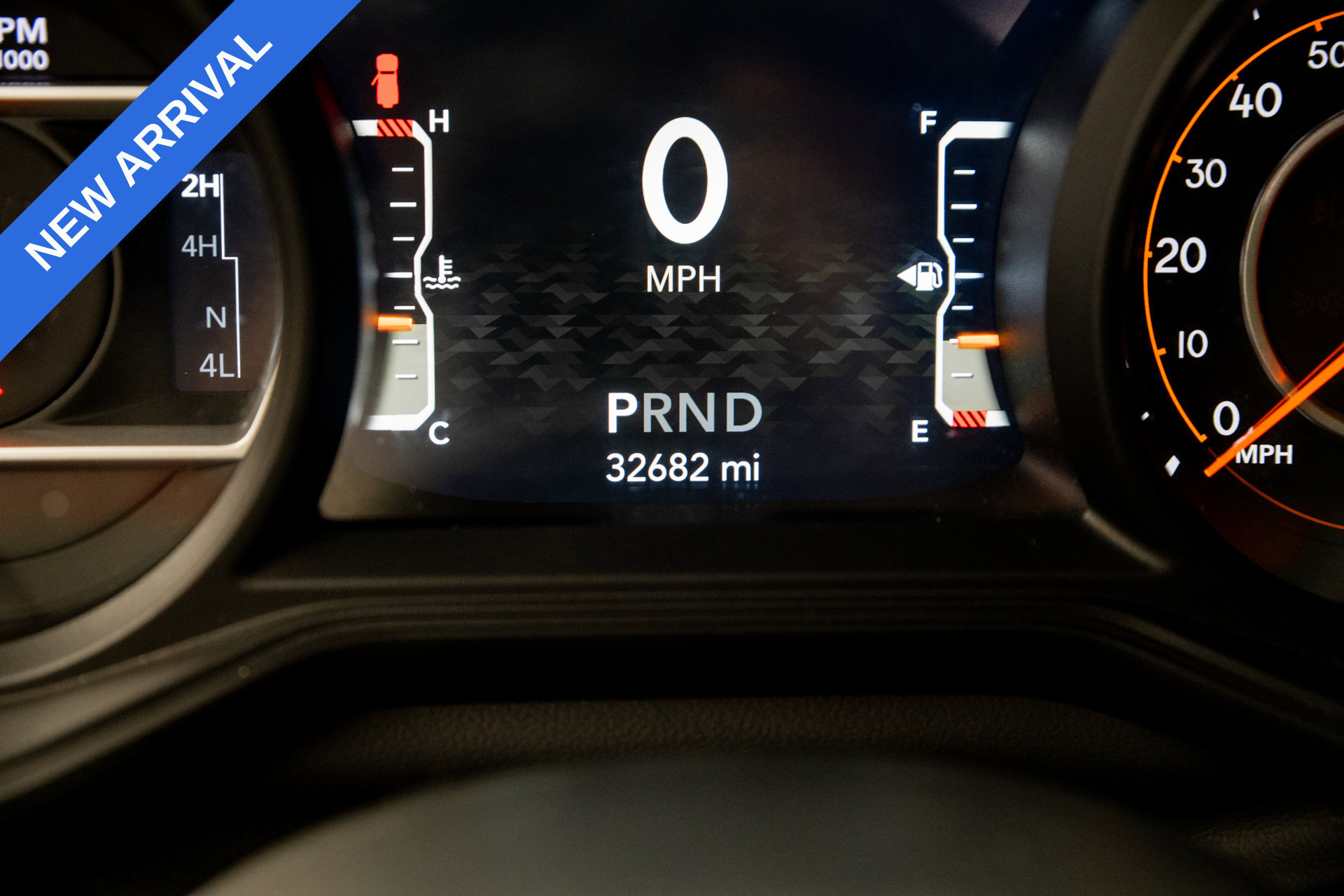 Used 2025 Jeep Wrangler Unlimited Rubicon AWD/4WD image 32