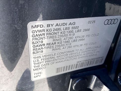 Used 2025 Audi Q5 Premium AWD/4WD image 34