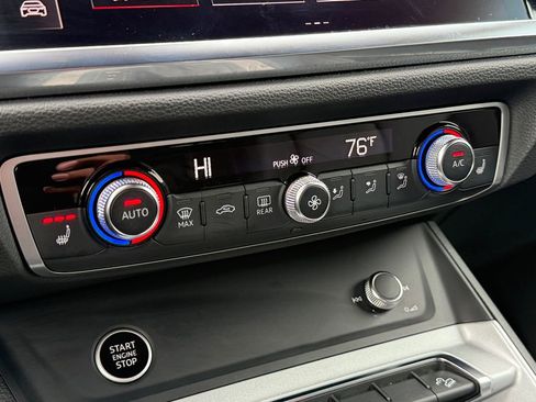 Used 2024 Audi Q3 2.0T Premium image 16