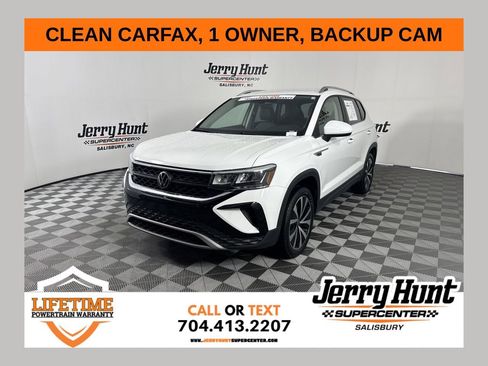 Used 2023 Volkswagen Taos SE image 1