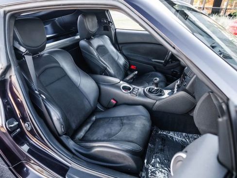 Used 2010 Nissan 370Z Touring image 50