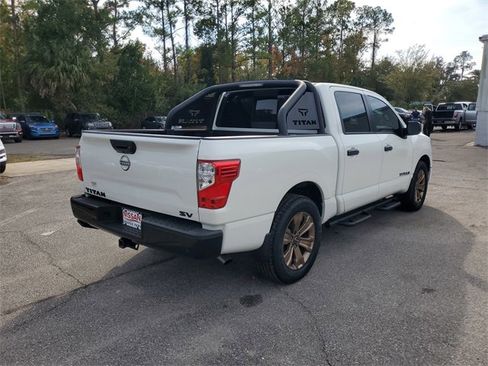Used 2024 Nissan Titan SV w/ SV Bronze Edition Package image 2