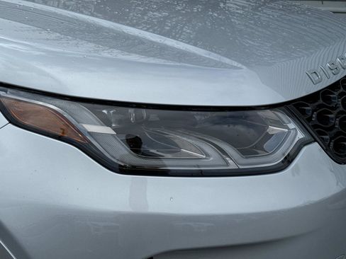 Certified 2025 Land Rover Discovery Sport S image 8