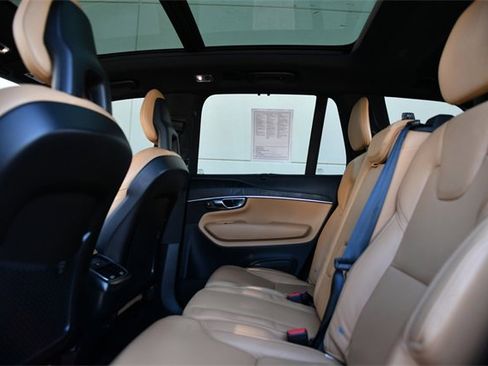 Used 2021 Volvo XC90 T6 Inscription w/ Protection Package Premier image 23