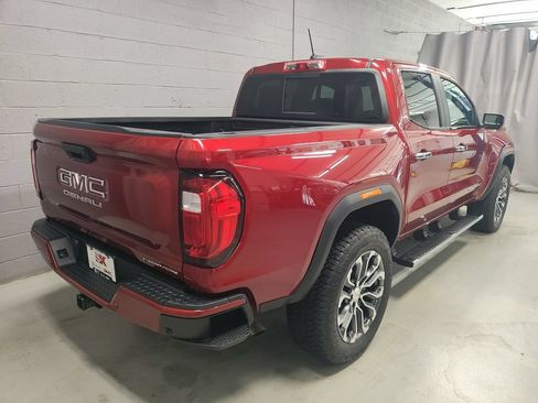 Used 2025 GMC Canyon Denali AWD/4WD image 2