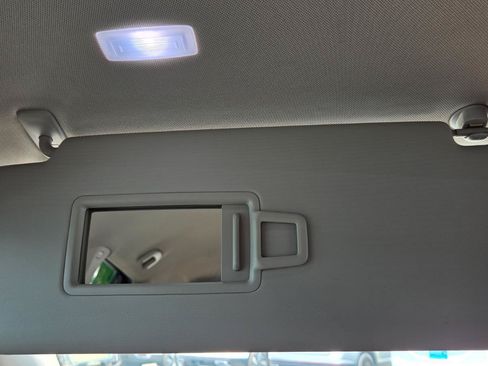 Used 2024 Volkswagen Atlas SE FWD image 37