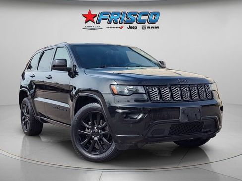 Used 2017 Jeep Grand Cherokee Altitude AWD/4WD image 1