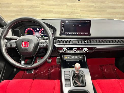 Used 2024 Honda Civic Type R image 2