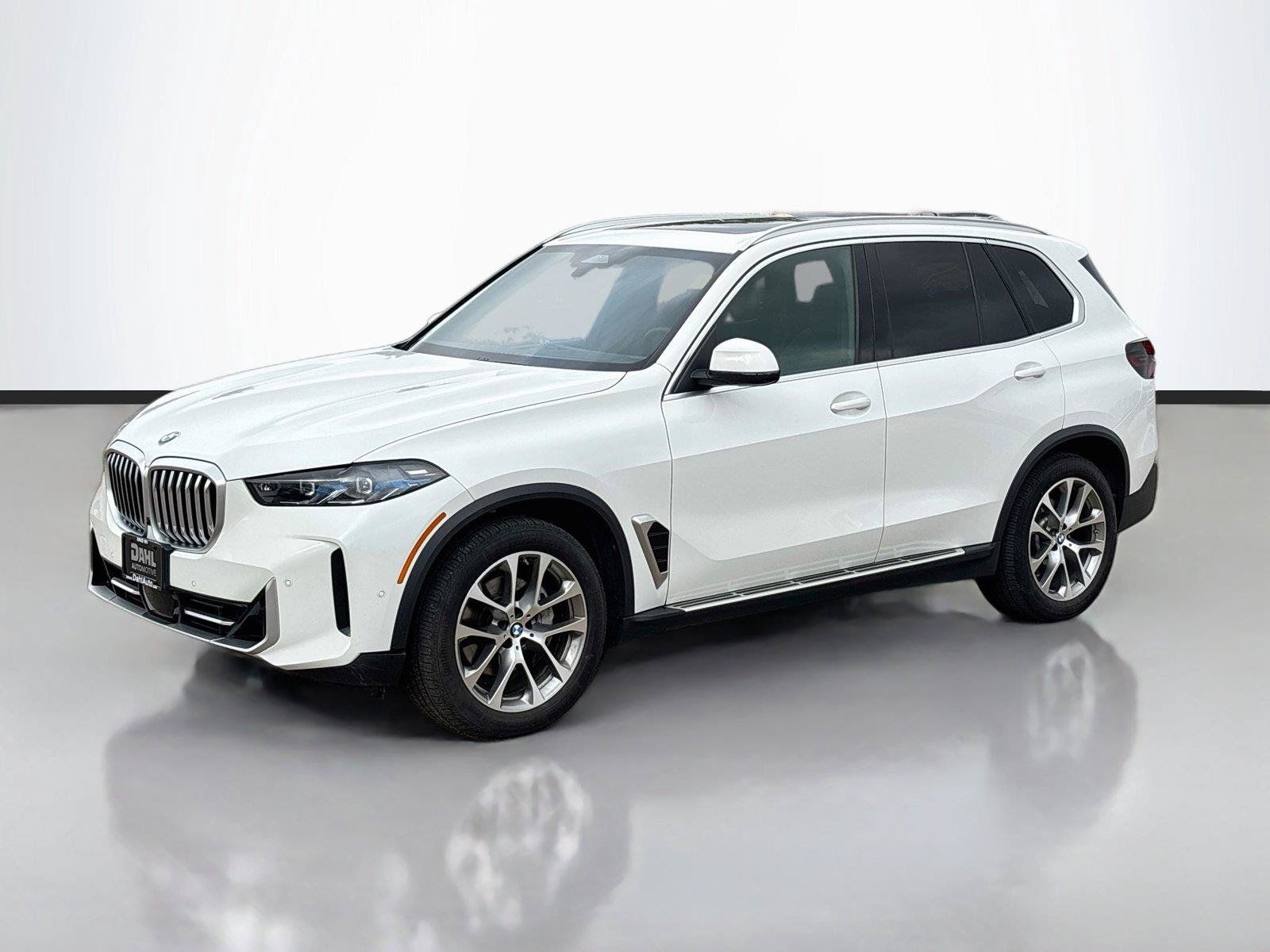 Used 2026 BMW X5 xDrive40i AWD/4WD image 4