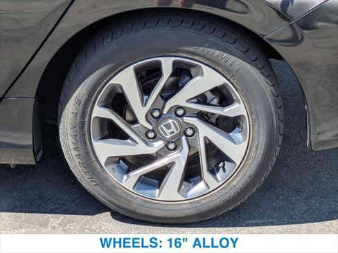 Certified 2017 Honda Civic EX image 11