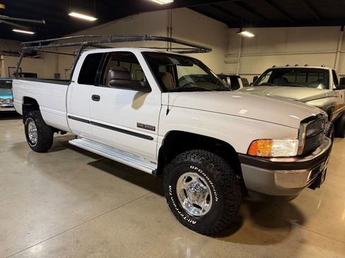 Used 2001 Dodge Ram 2500 Truck 4x4 Quad Cab image 1