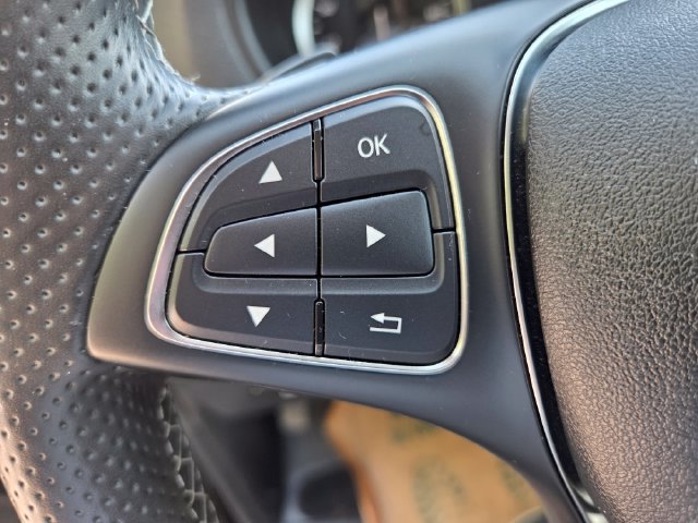 Used 2020 Mercedes-Benz Metris Passenger w/ Premium Safety Package image 24
