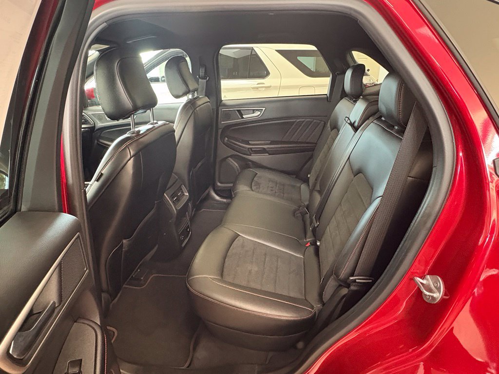 Used 2022 Ford Edge ST-Line AWD/4WD image 22