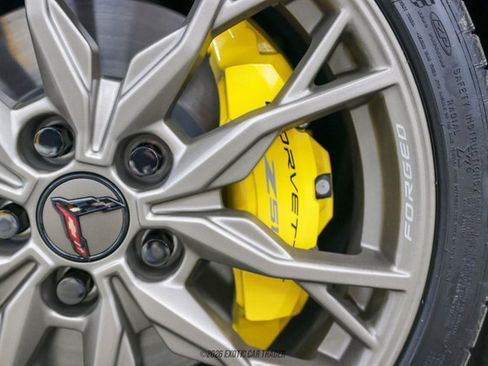 Used 2025 Chevrolet Corvette Stingray Premium Conv w/ Z51 Performance Package RWD image 49