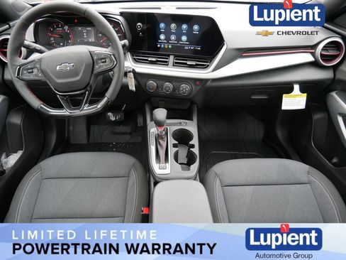 New 2026 Chevrolet Trax RS w/ Sunroof Package image 18