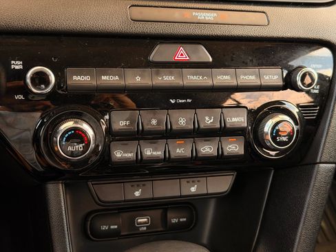 Used 2021 Kia Sportage EX FWD image 38