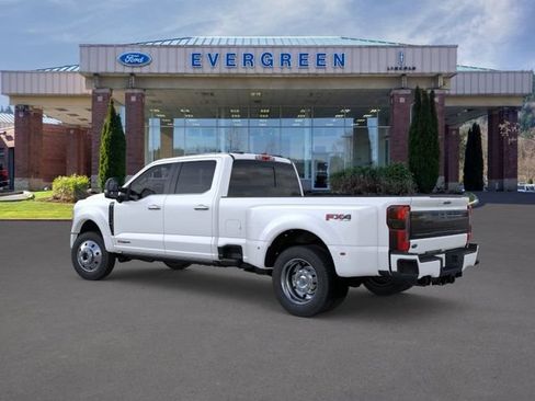 New 2026 Ford F450 Platinum w/ FX4 Off-Road Package AWD/4WD image 4